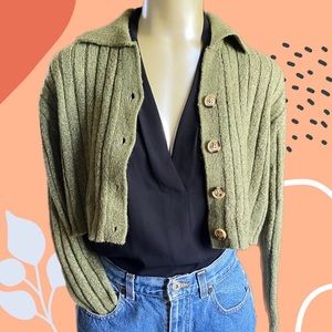 ⚠️LAST CHANCE!⚠️ Fuzzy cropped cardigan